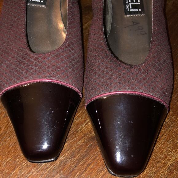 Vaneli Burgundy Preppy Academia Professional Patent Caps Flat Toe Ballet Flats - Picture 7 of 14